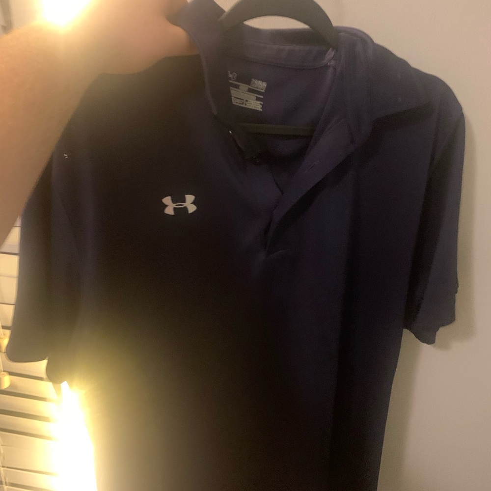 Navy Under armour polo, size large